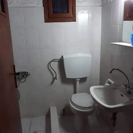 Karafakis' House * بورتو خيلي